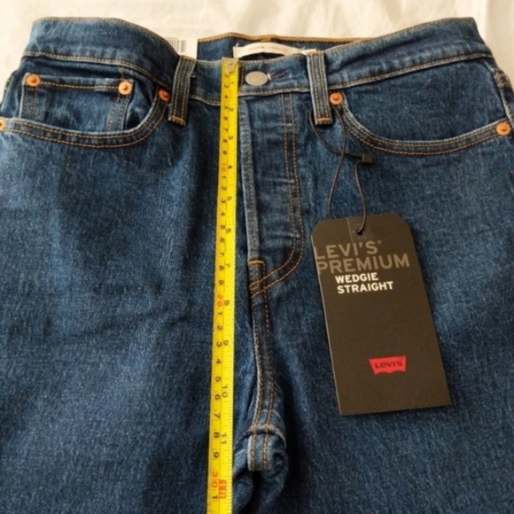 Levi's Wedgie Straight Jeans Below the Belt 90s Denim Raw Hem High Rise Waisted - Picture 5 of 9